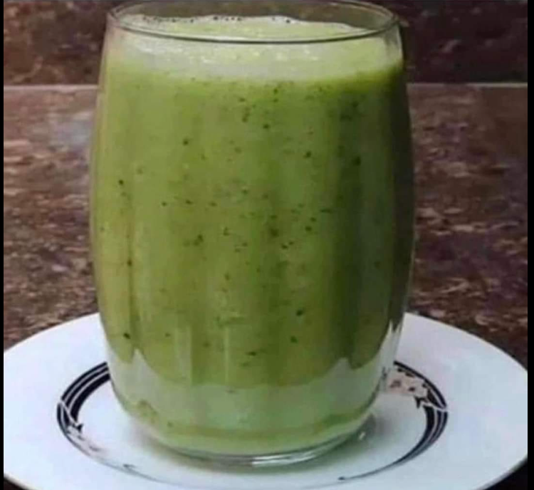 Desinflama el vientre y limpia el estómago con jugo verde