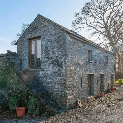 La increíble transformación de esta casa abandonada cautiva a todos